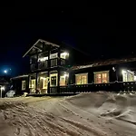 Mountain With Panoramic Views At Hummelfjell Vakantiehuis